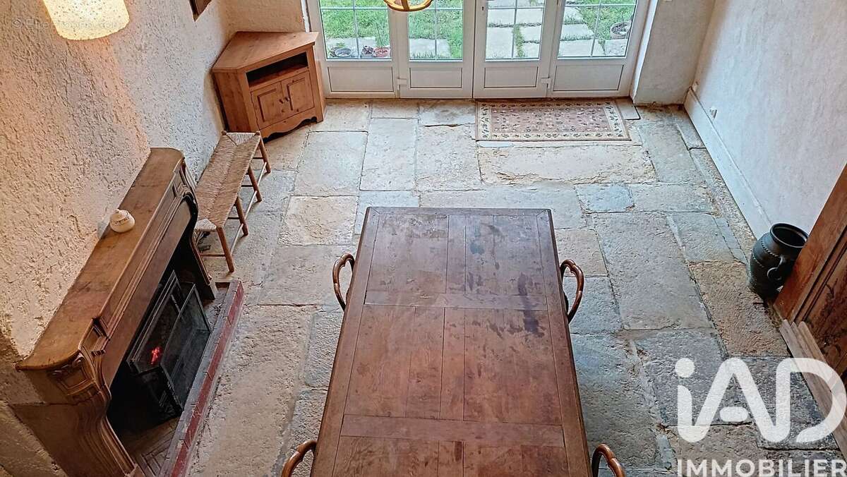 Maison 138 m² à Reneve  - photo 2