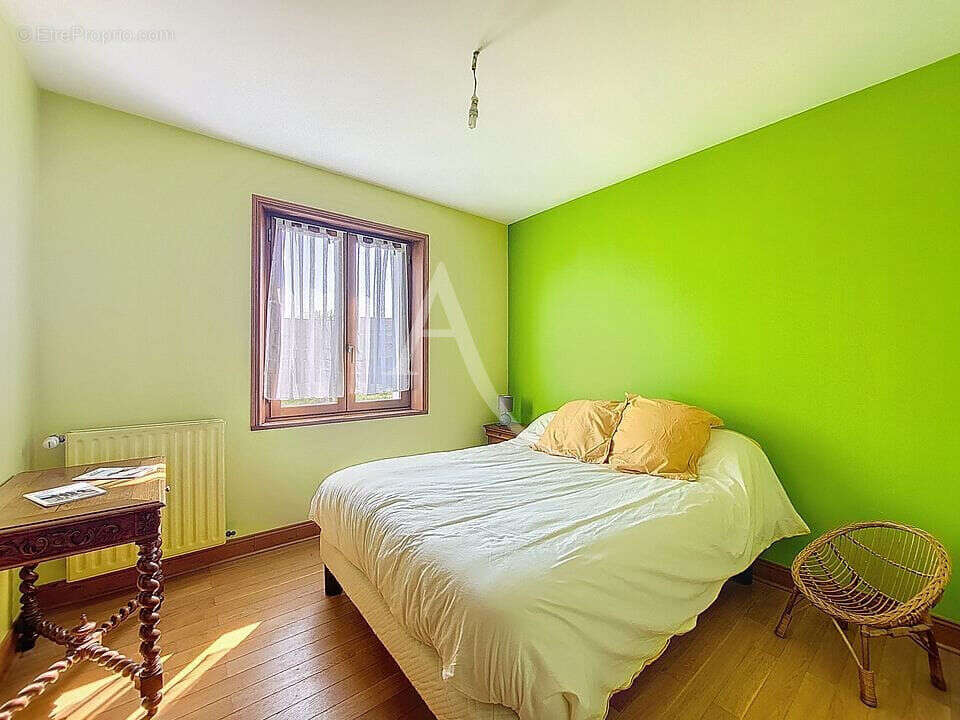 Maison à SAINT-LAURENT-DE-LA-PLAINE