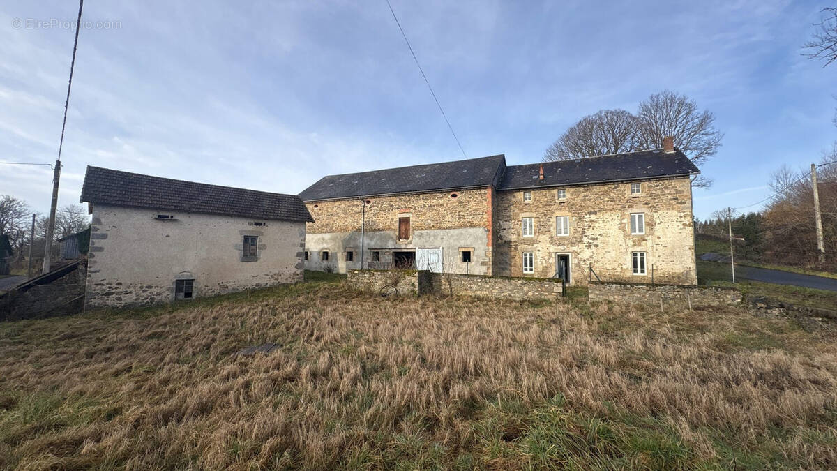 Maison à TRALAIGUES