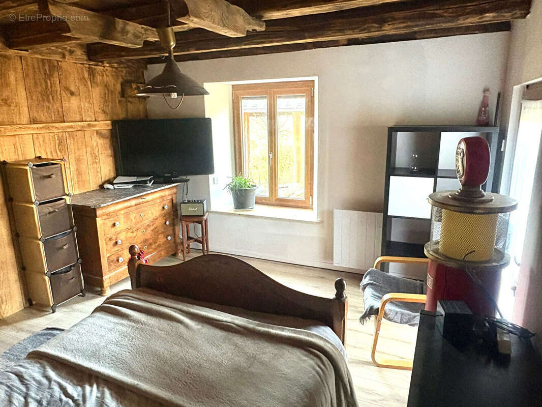 Maison à HAUTERIVE-LA-FRESSE