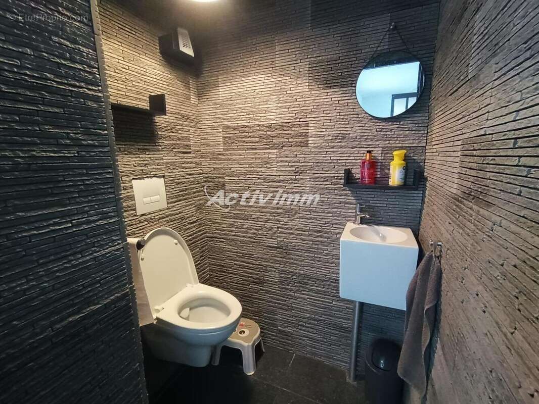 4262 23 - Maison à HUMIERES