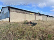 Commerce à FESMY-LE-SART