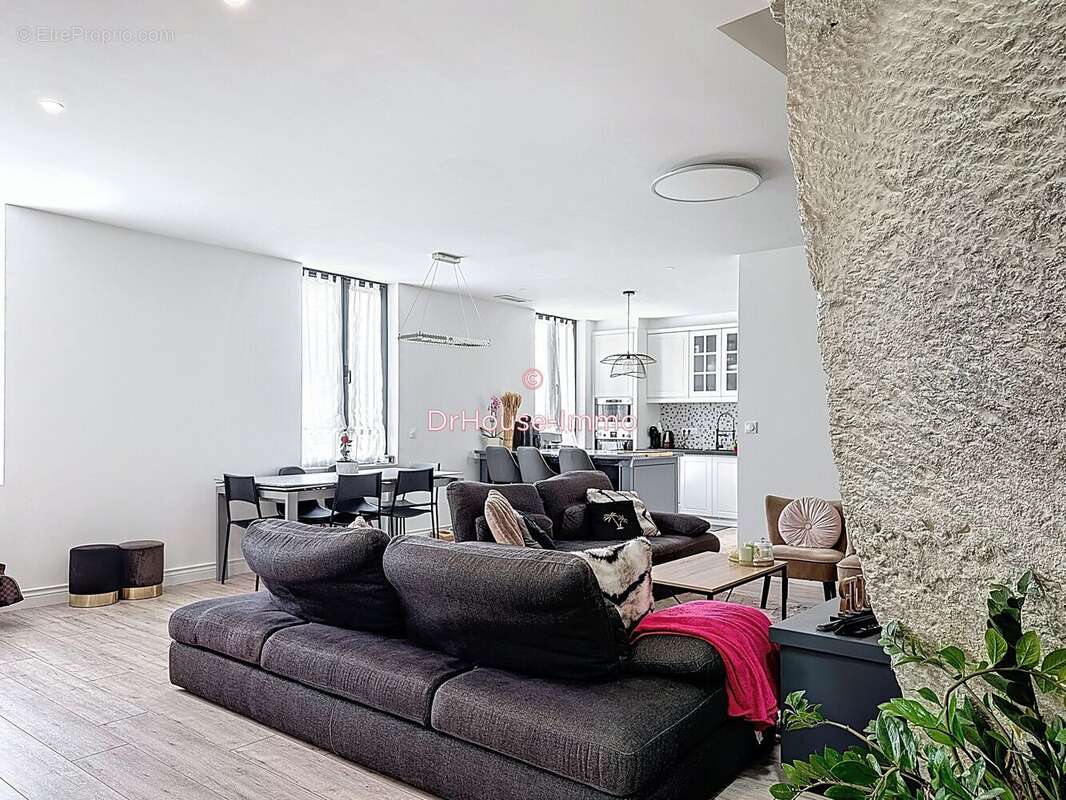 Maison à COULOUNIEIX-CHAMIERS