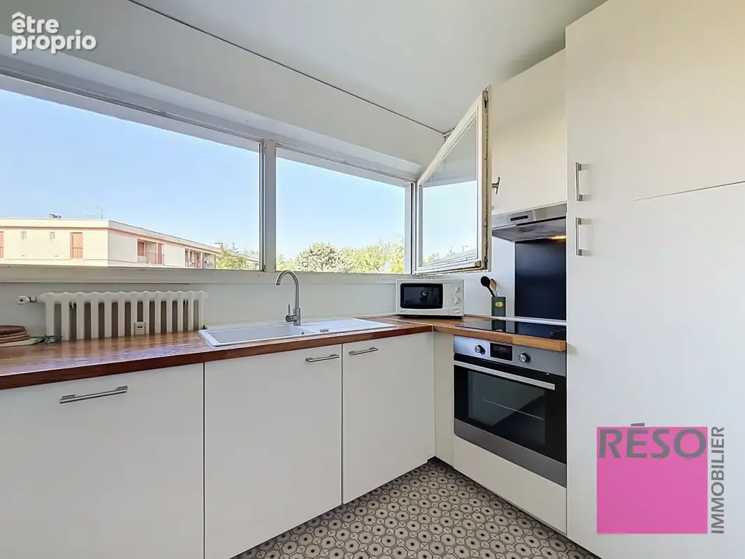 Appartement 1 pièce 41 m² à vendre à Ambilly (74100) - photo 2
