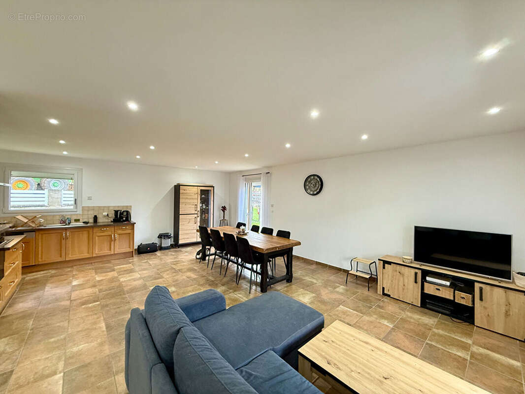 Maison à SAINT-VICTOR-SUR-RHINS