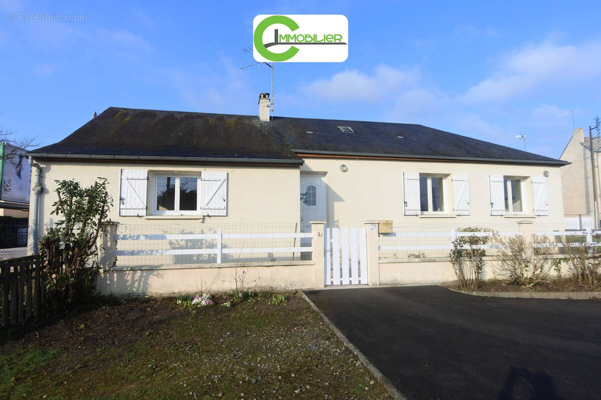 Maison à LA FERTE-BERNARD