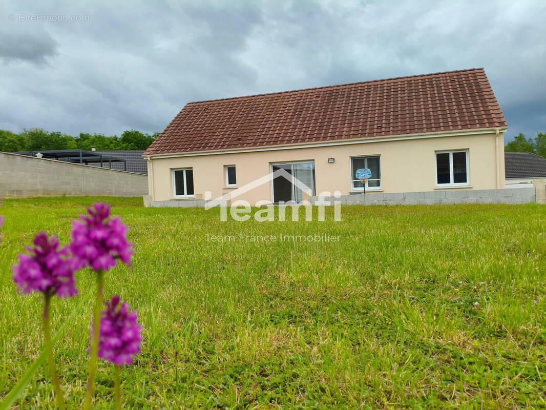 Maison à MORTHOMIERS