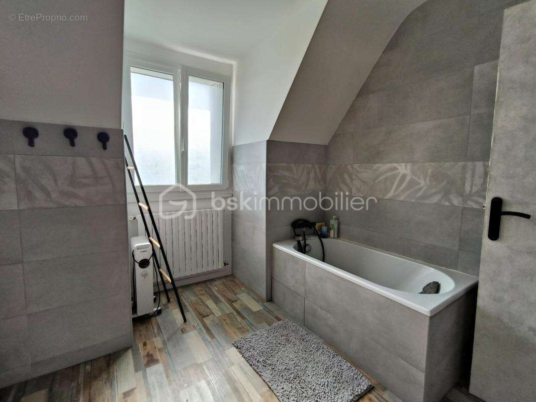 Maison à PLOUDANIEL