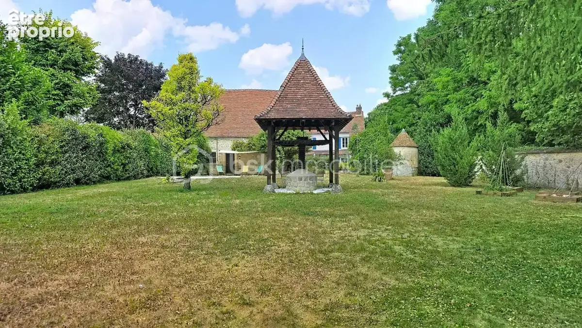 Maison de caractère 210 m² habitables (226 m² au sol) avec piscine chauffée, dépendances et jardin arboré - photo 4