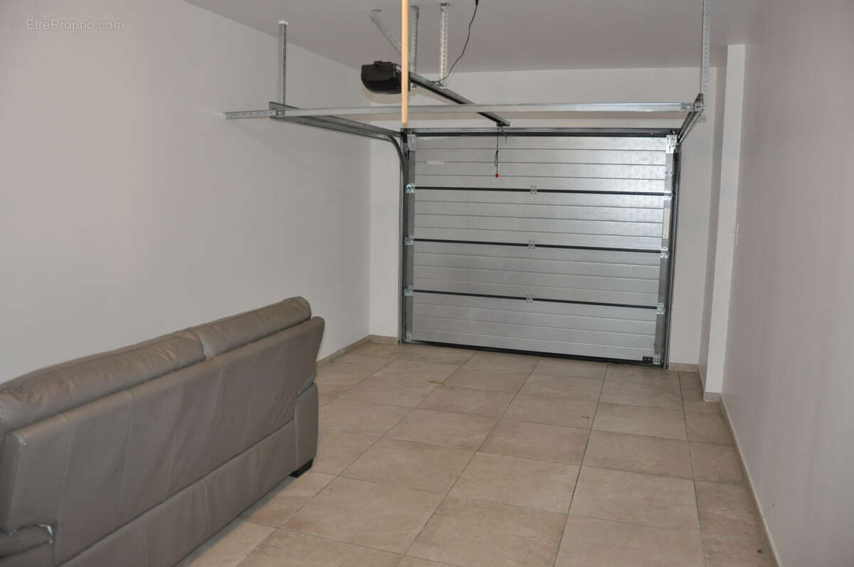 Maison à LE MAYET-DE-MONTAGNE