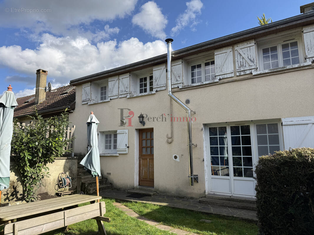 Maison à LE GUE-DE-LA-CHAINE