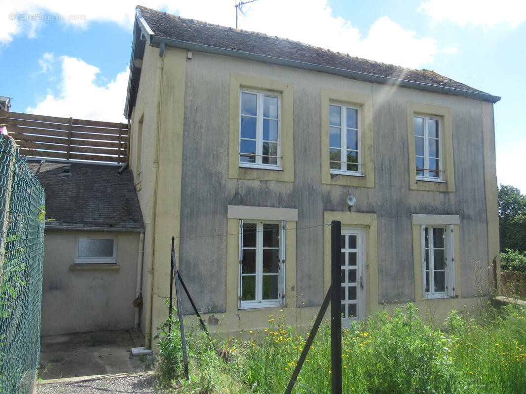 Maison à LA FERTE-MACE