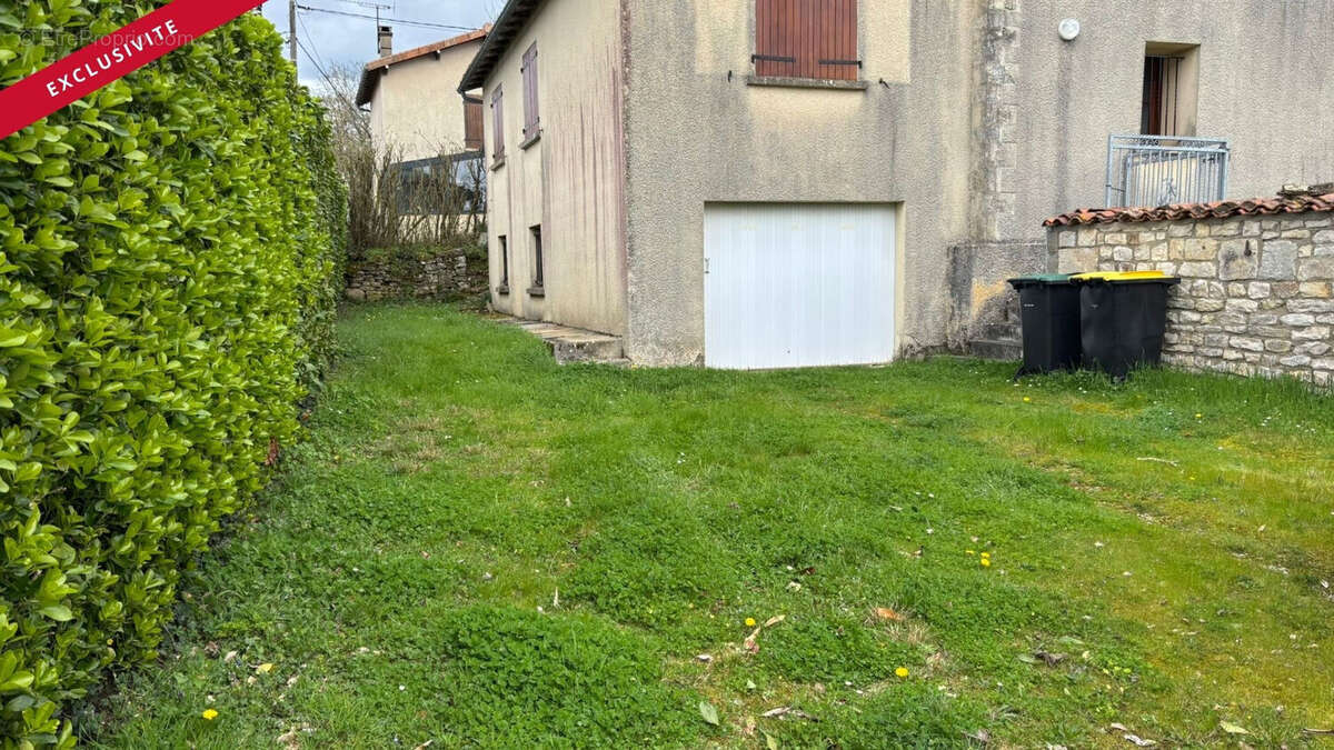 Maison à TAIZE-AIZIE
