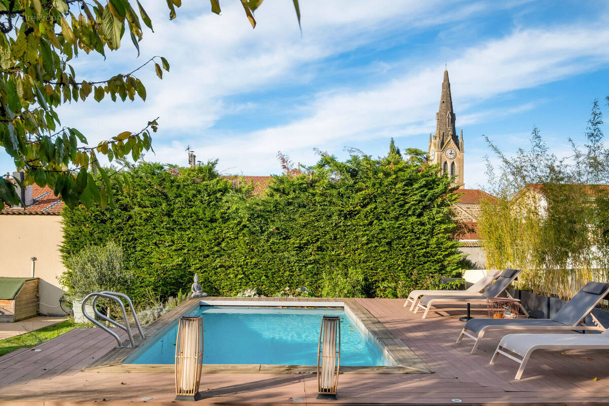 Photo 1 - Maison à MARENNES