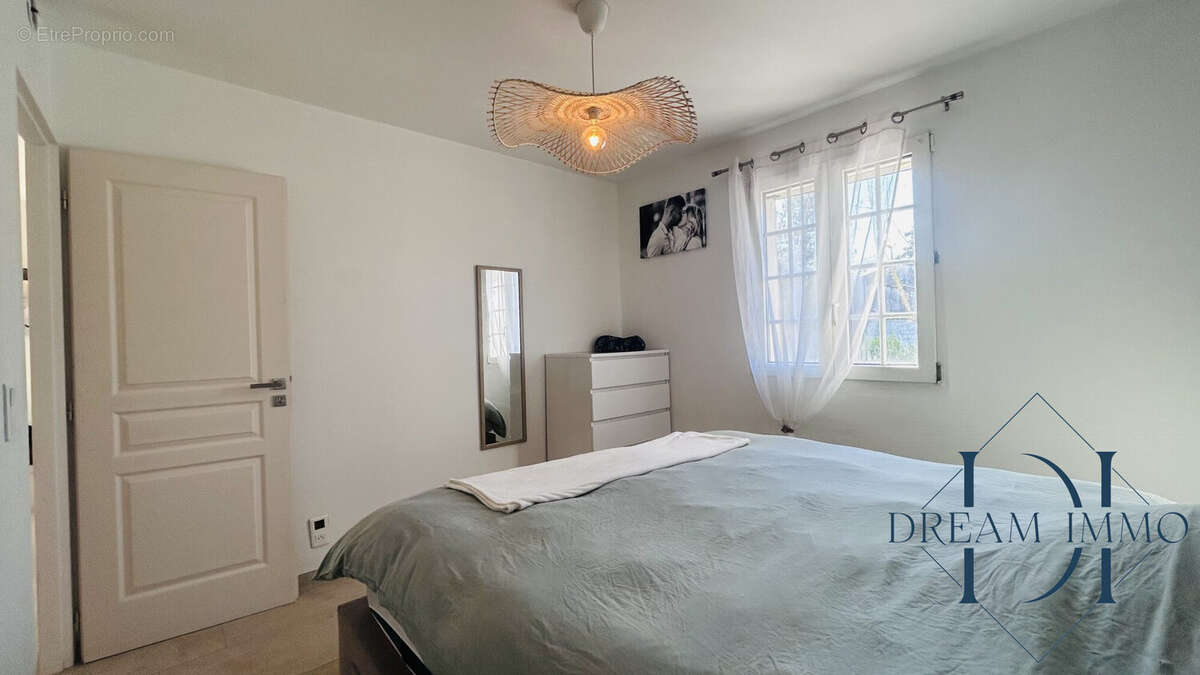 Maison à ALLEGRE-LES-FUMADES