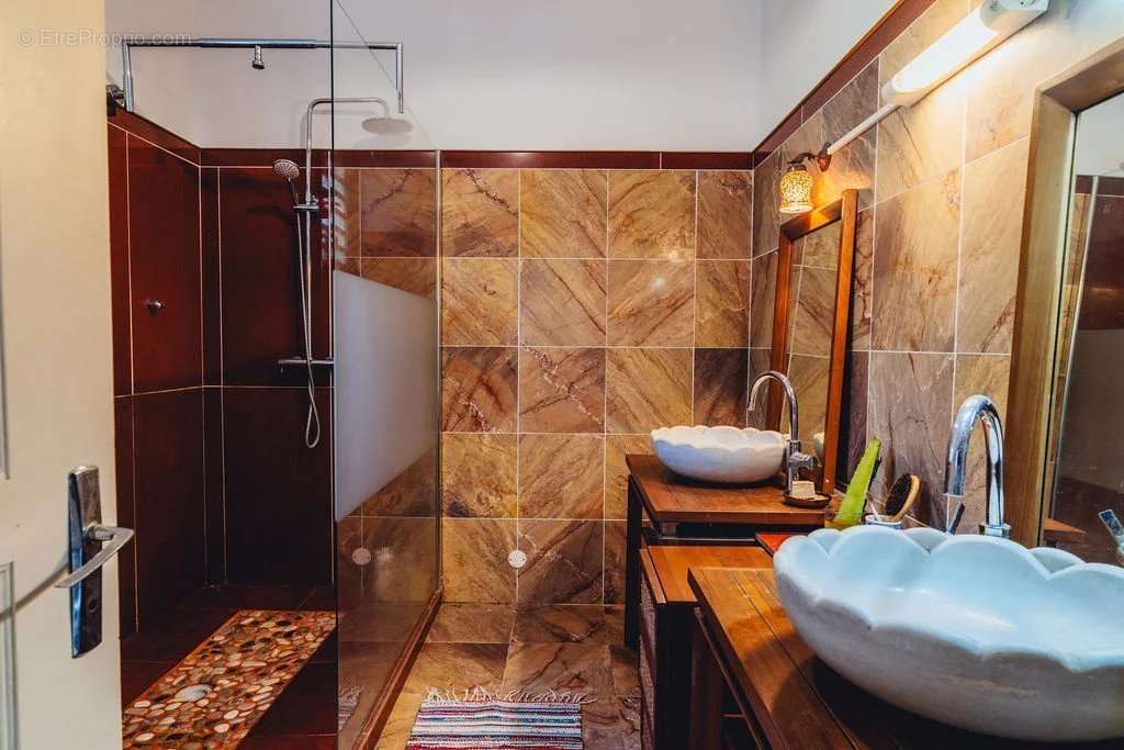 Maison à L&#039;ETANG-SALE