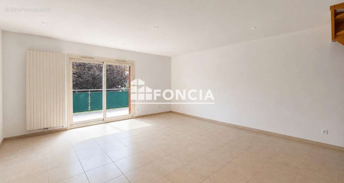  villefranche-sur-saône – t3 duplex 94 m² avec terrasse plein sud et garage - photo 2
