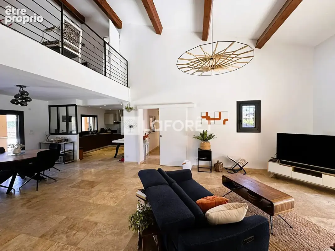 Villa avec piscine sur St-Maximin 170 m² 6 pièces - photo 4