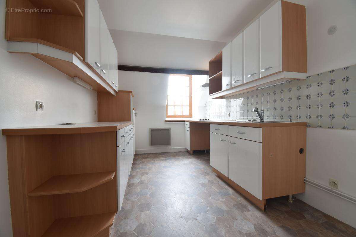 Appartement à COSNE-COURS-SUR-LOIRE