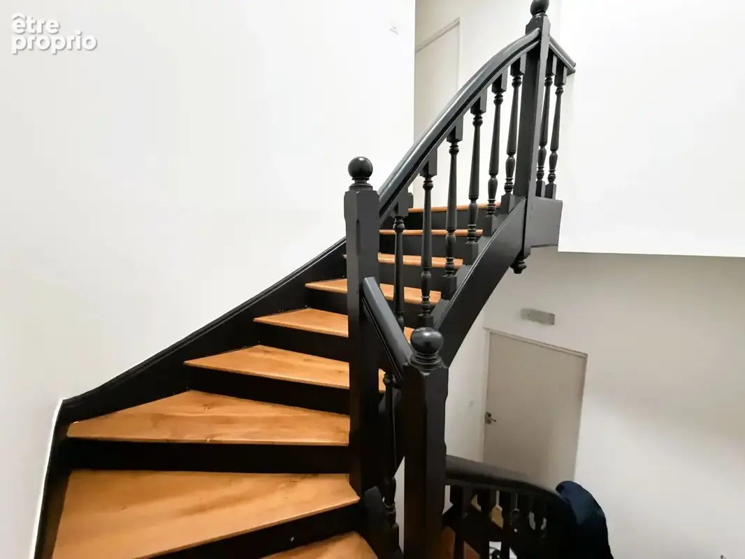 Vichy plan d'eau-elegant duplex 114 m2 entierement renove - photo 8