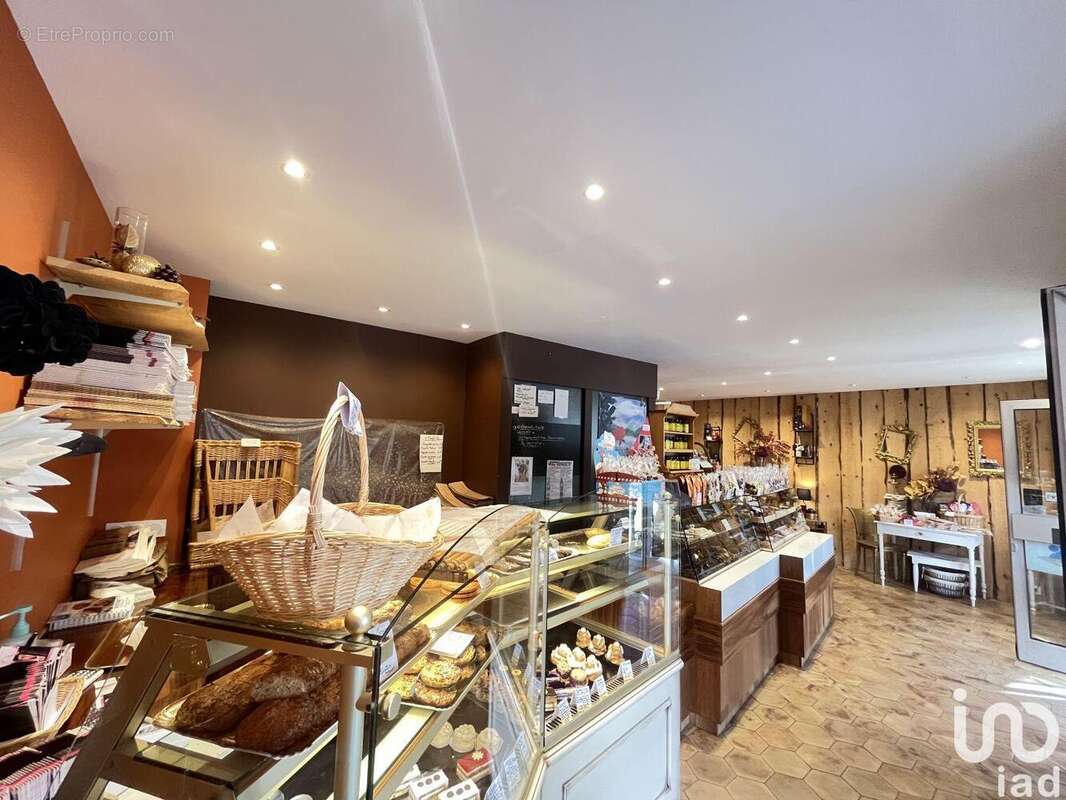 Photo 9 - Commerce à LA BOURBOULE