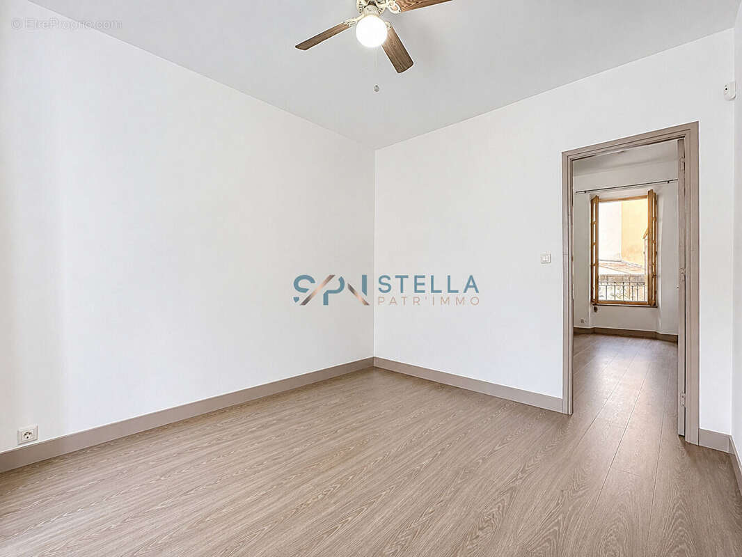 Appartement T2 au coeur de la vieille ville d'Ajaccio - Rue du Roi de Rome - photo 9