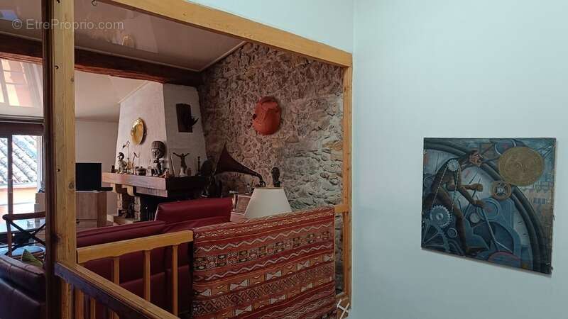 Maison de caractère 6 pièces avec garage et dépendance - SAINT PAUL DE FENOUILLET (66) - photo 5