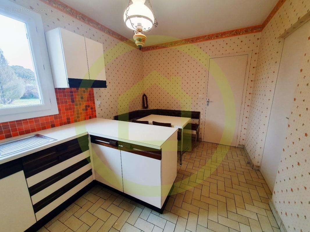 Maison à SAINT-SULPICE-ET-CAMEYRAC