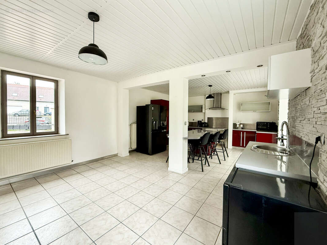 Maison à CAYEUX-EN-SANTERRE