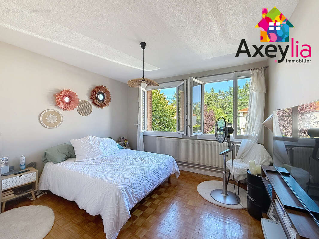 A vendre - mably - maison louée élevée sur sous-sol avec deux chambres, garage et terrain - photo 10