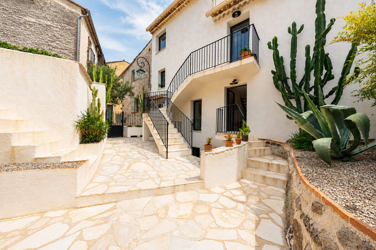 Maison à VILLENEUVE-LOUBET