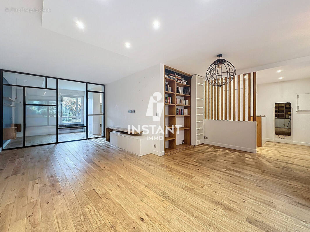 Appartement à PARIS-12E