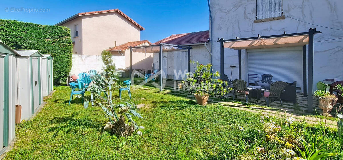 Appartement à SAINT-PRIEST