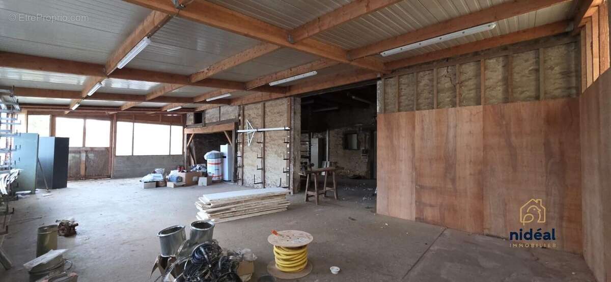 Commerce à PACY-SUR-EURE