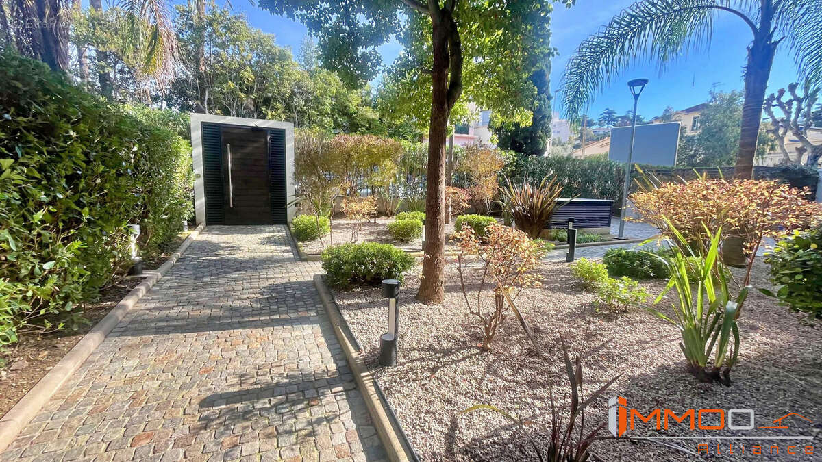 Appartement 59 m² à Cannes  - photo 9