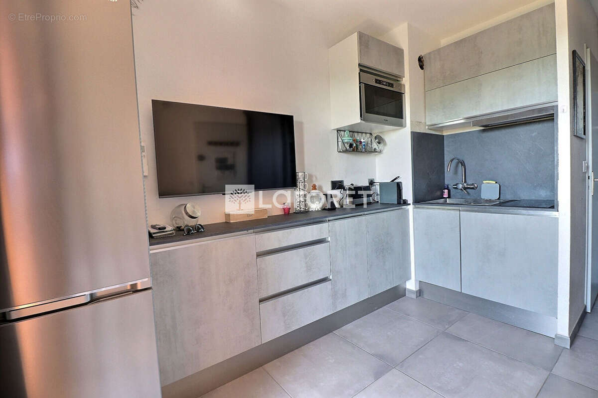 Appartement à LA LONDE-LES-MAURES
