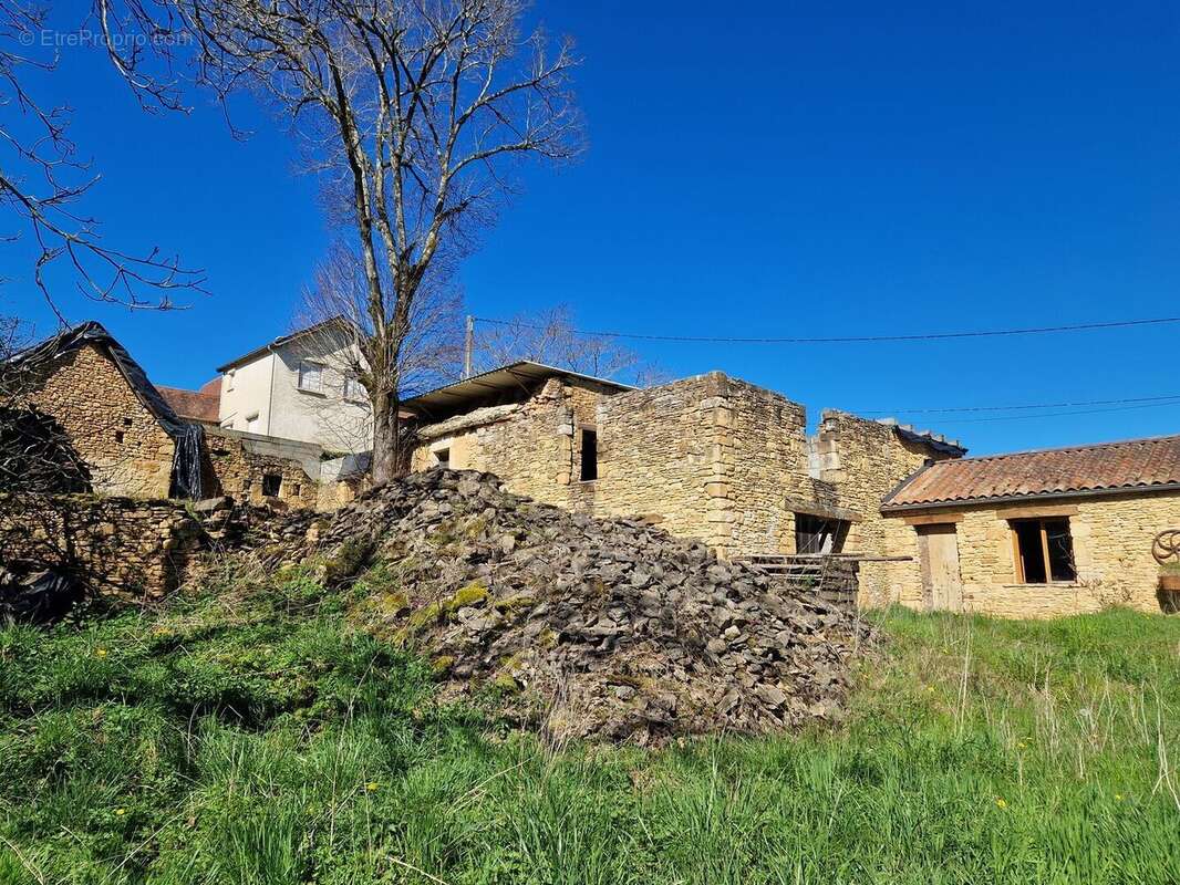 20260318114333 - Maison à MEYRALS