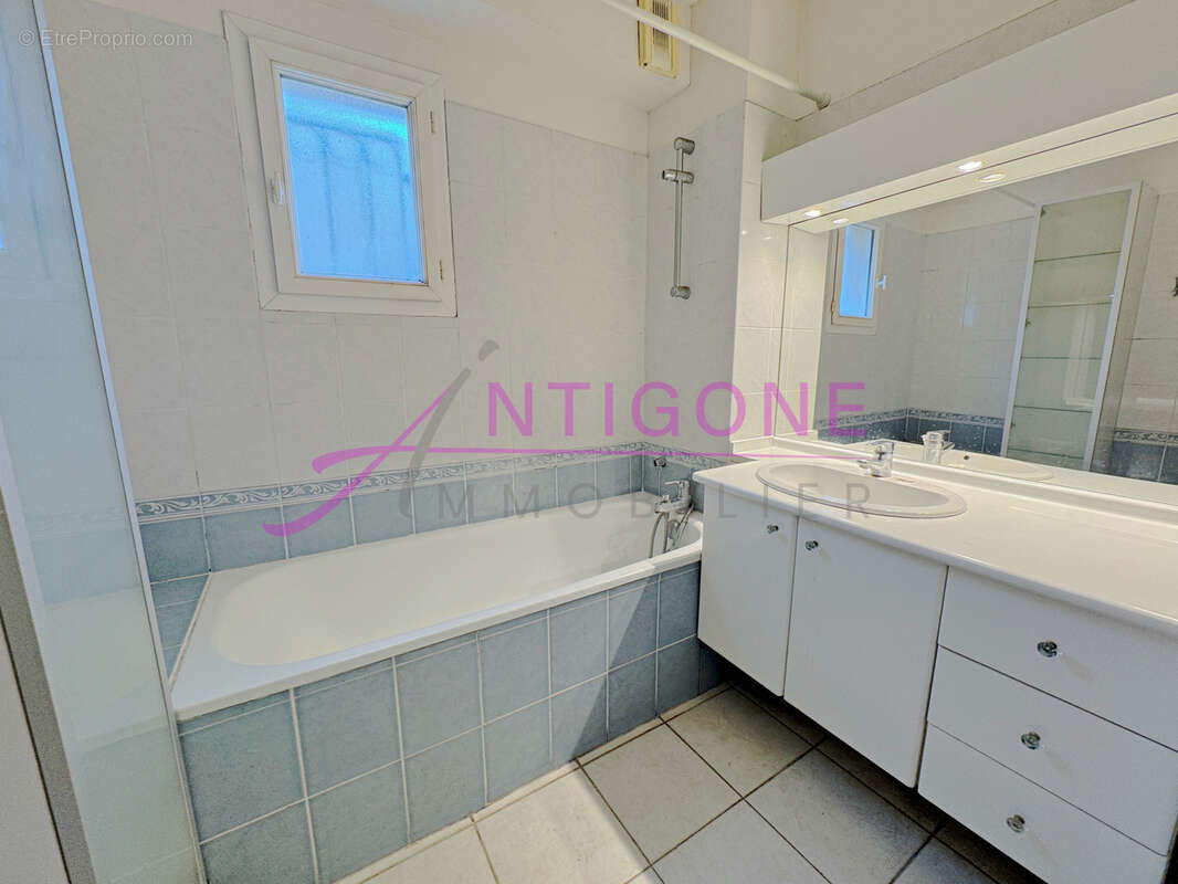 Appartement à SANARY-SUR-MER
