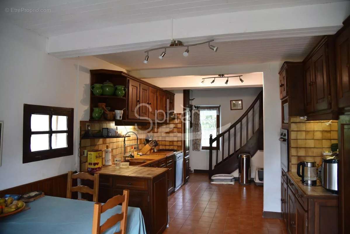 Maison à PEYREFITTE-DU-RAZES