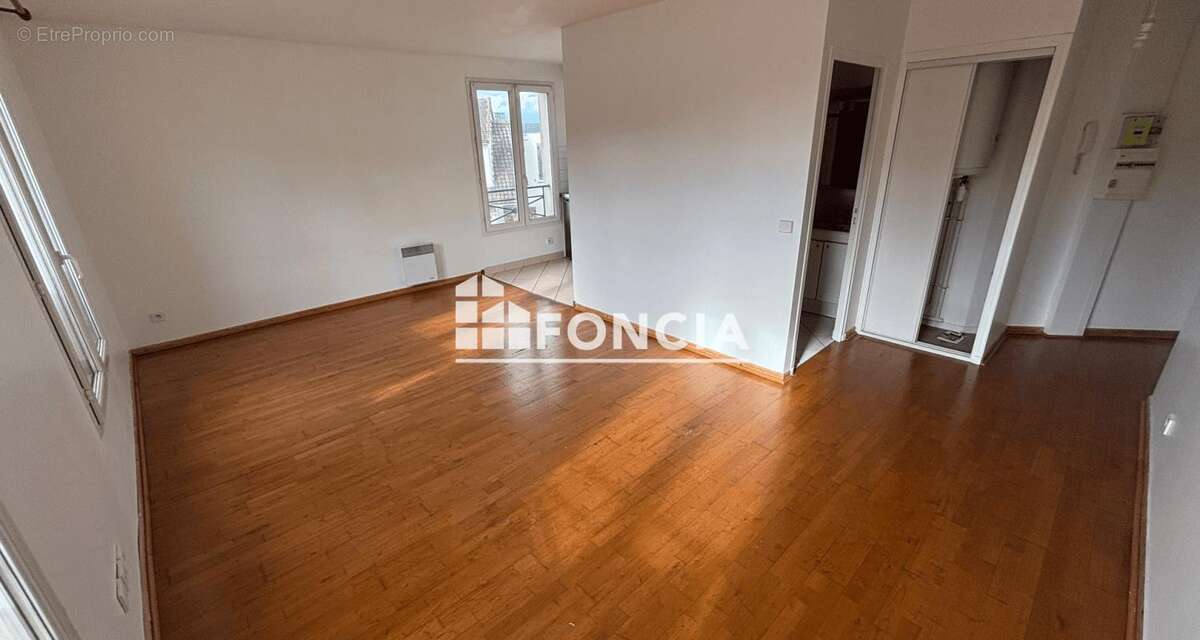 Appartement à SAINT-CYR-L&#039;ECOLE