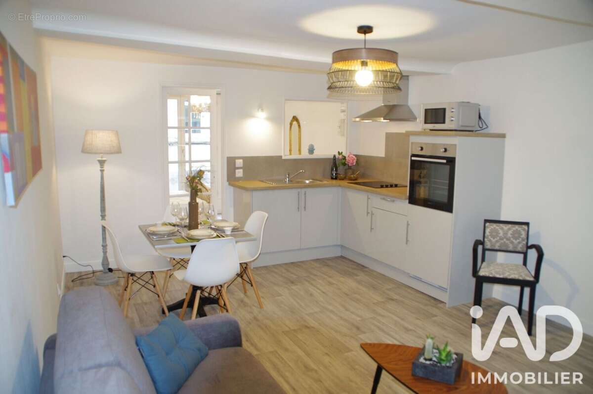 Appartement 667 m² à Bayeux  - photo 2