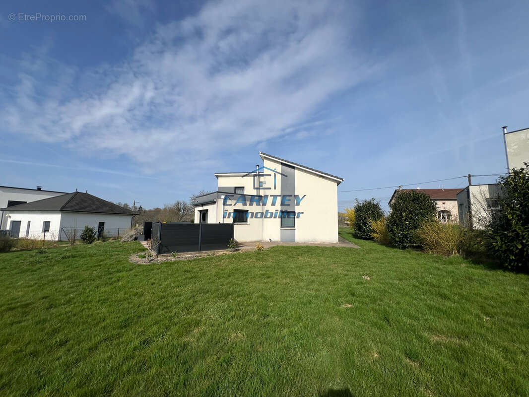 Maison à FRANCHEVELLE