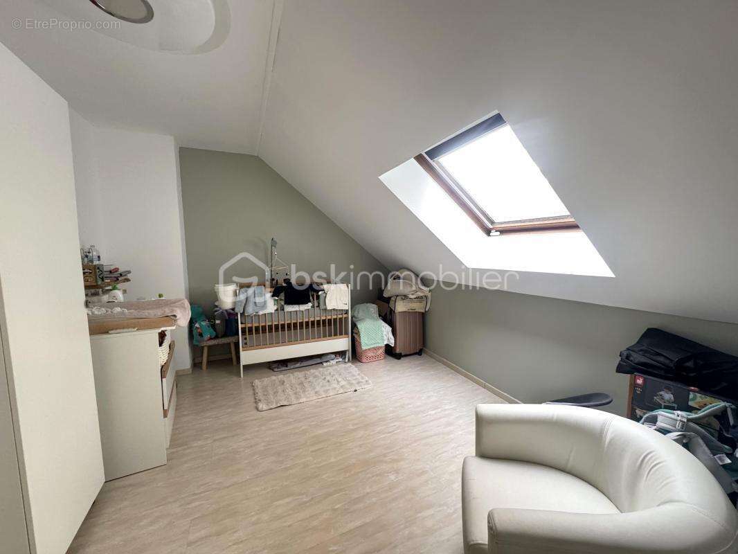 Maison à VERT-LE-GRAND