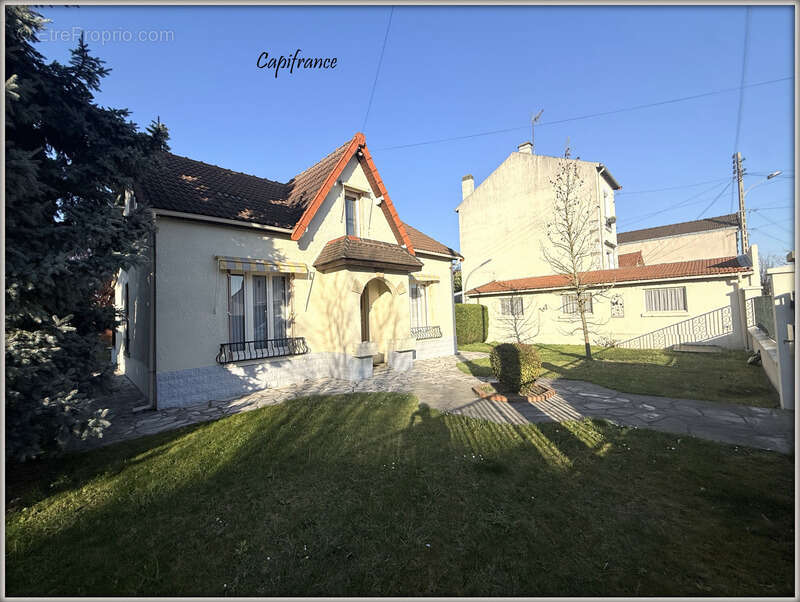 Maison à AULNAY-SOUS-BOIS