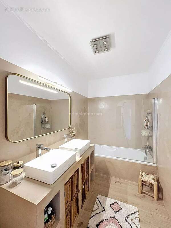 Appartement à CALVI