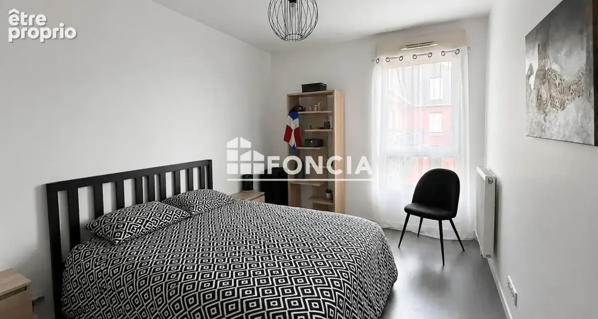  t2 récent – ascenseur - balcon – parking couvert – dpe c - photo 3