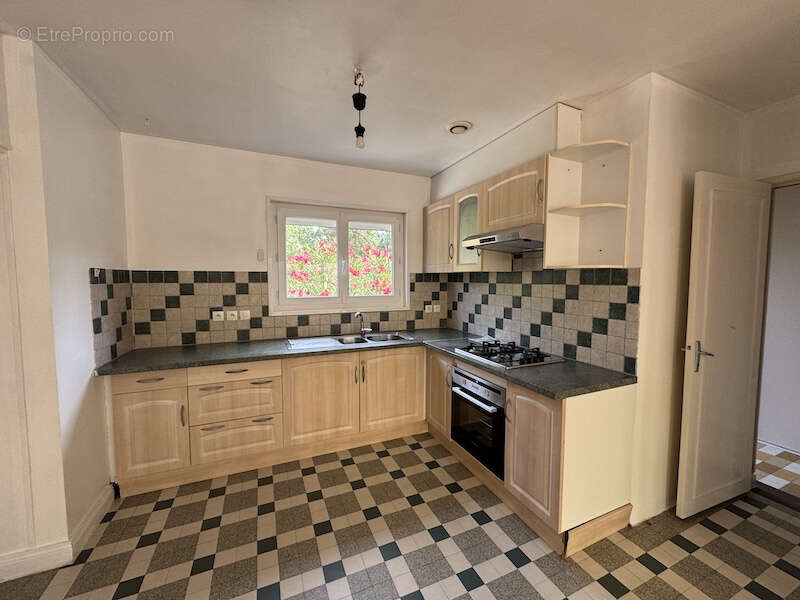 Maison individuelle avec jardin 1800m2 - photo 9