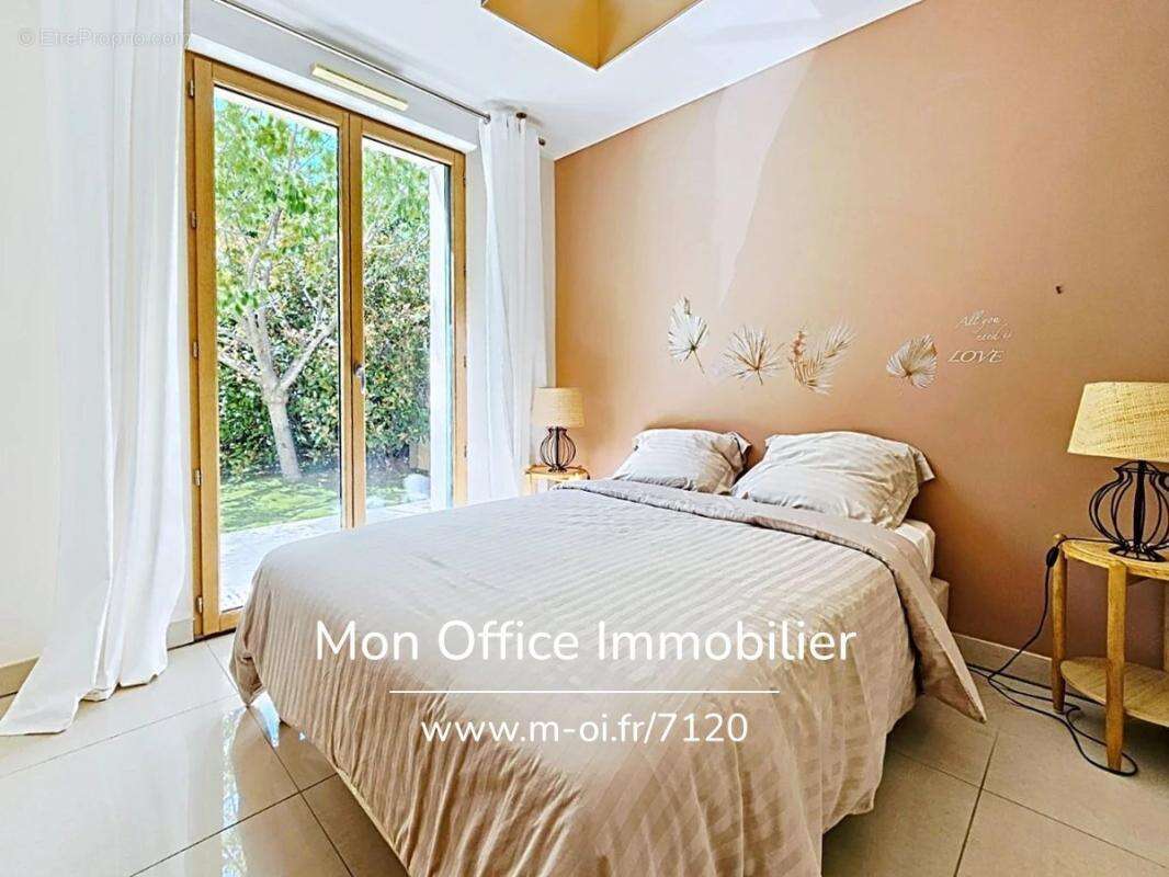 Référence : 7120-les - appartement t3 grand jardin proche centre & plages à cavalaire sur mer - photo 11