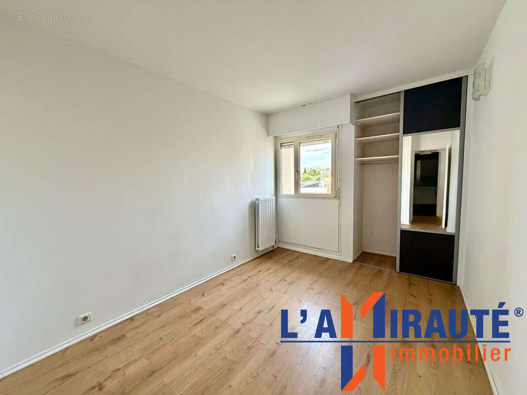 Appartement à SARTROUVILLE