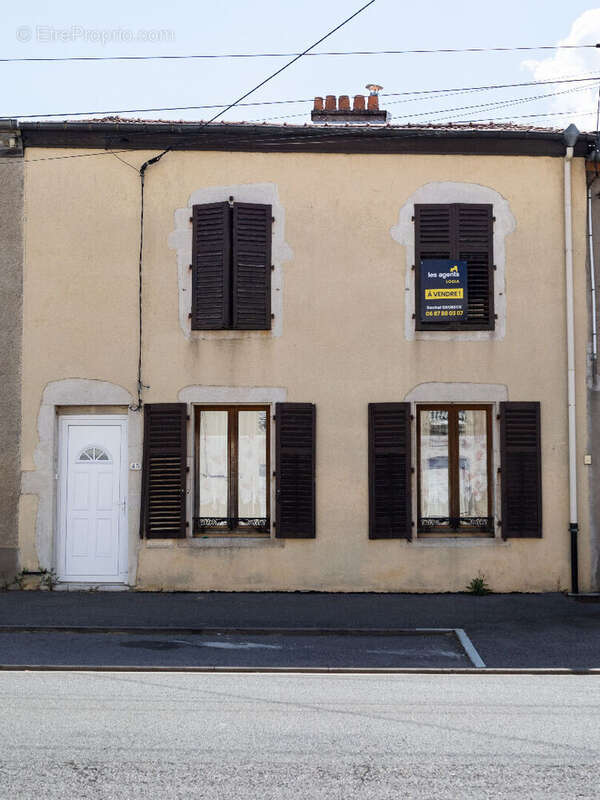 Maison à COLOMBEY-LES-BELLES